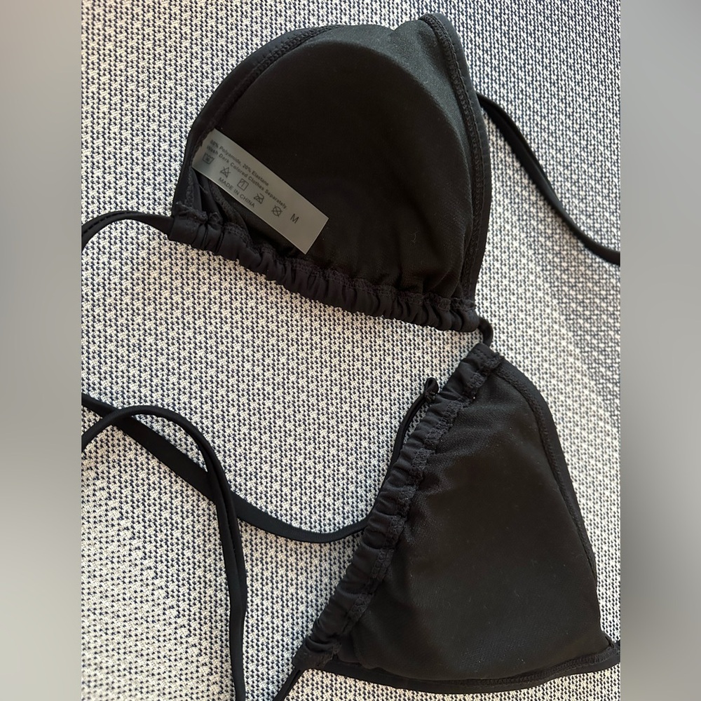 2 Bikini Tops - Picture 7 of 7